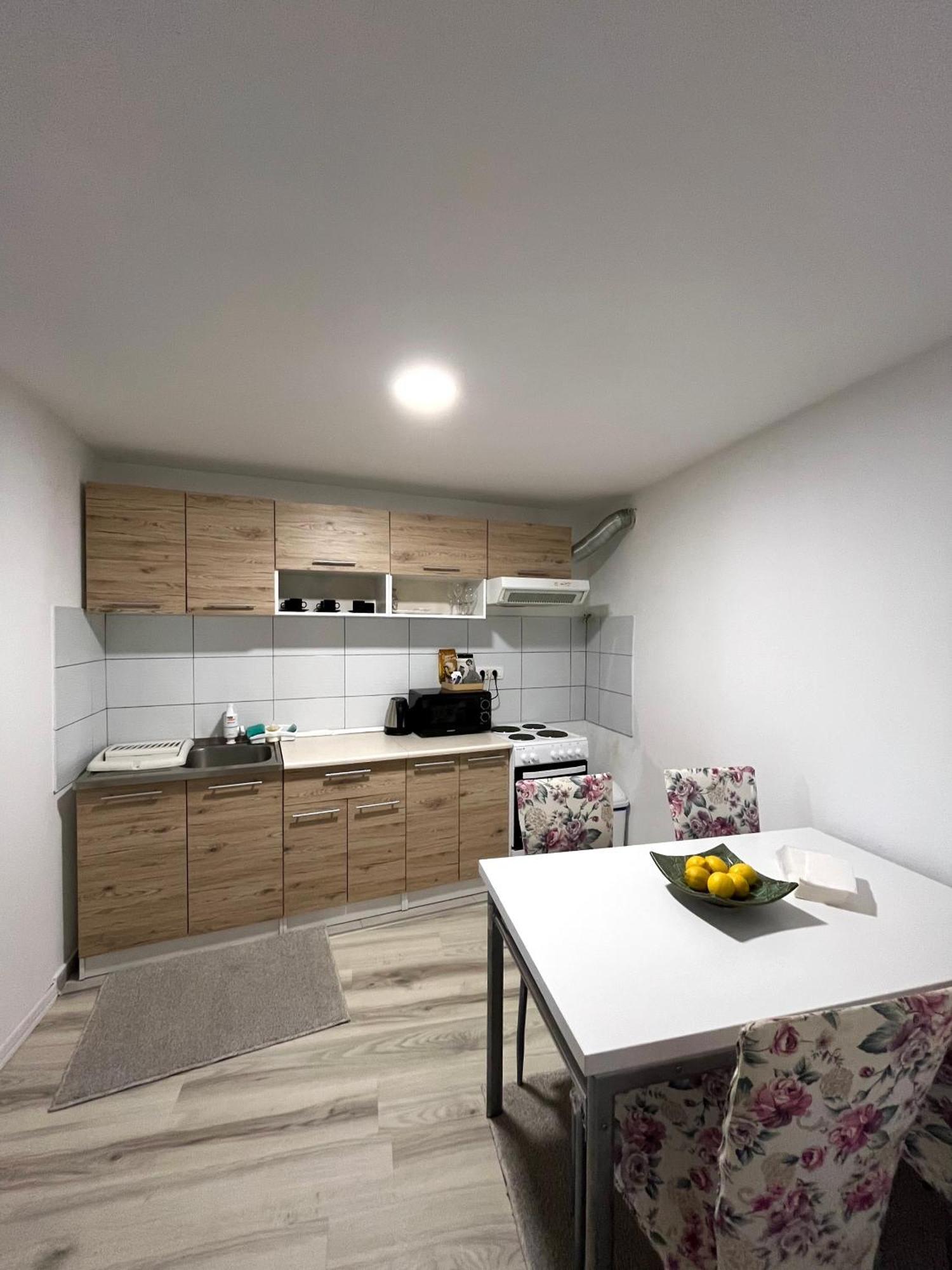 Apartman Nermin Mostar Exterior foto